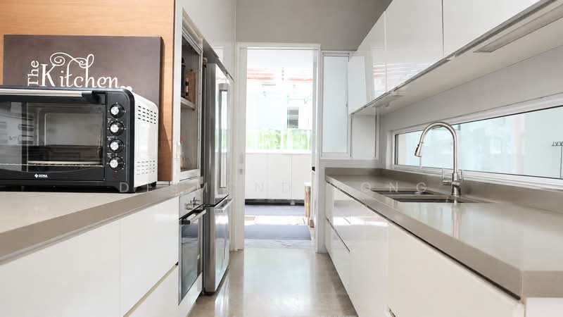 Pavilion Park, 65 Pavilion View, 5 Bedrooms, 3,345 sqft, Corner Terrace For Sale, by Desmond Wong, 500181263 - Kitchen - PropertyGuru.com.sg