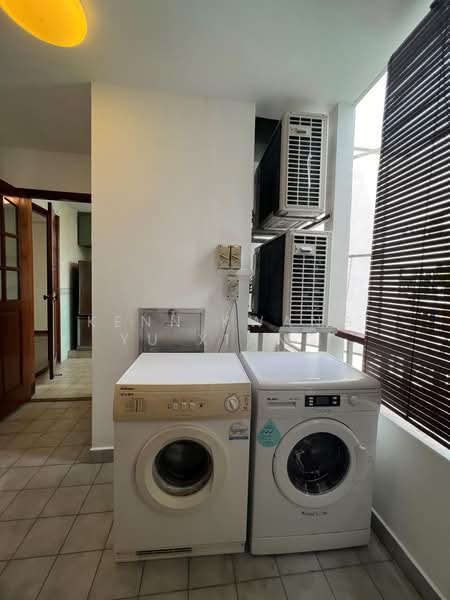 Gold Palm Mansions, 139 Lorong K Telok Kurau, 2 Bedrooms, 1,033 sqft, Apartment For Rent, by Kenn Kwang Yu Xiang, 500181269 - Balcony - PropertyGuru.com.sg