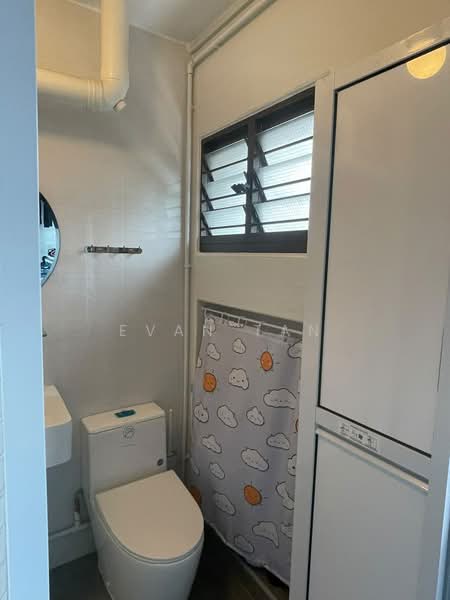 125 Bukit Merah View, 125 Bukit Merah View, Room Rental, 120 sqft, HDB Flat For Rent, by Evan Tan, 500181270 - Bathroom - PropertyGuru.com.sg
