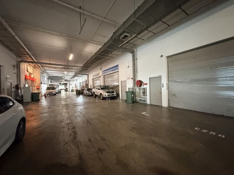Pioneer Point, 5 Soon Lee Street, 958 sqft, Factory / Workshop (B2) For Rent, by Jenn K, 500181273 - Interior - CommercialGuru.com.sg