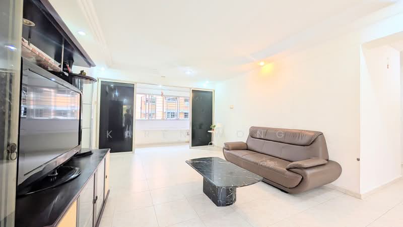 160 Pasir Ris Street 13, 160 Pasir Ris Street 13, 4 Bedrooms, 1,571 sqft, HDB Flat For Sale, by Karen Wong, 500181277 - Living Room - PropertyGuru.com.sg