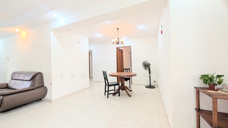 160 Pasir Ris Street 13, 160 Pasir Ris Street 13, 4 Bedrooms, 1,571 sqft, HDB Flat For Sale, by Karen Wong, 500181277 - Living Room - PropertyGuru.com.sg