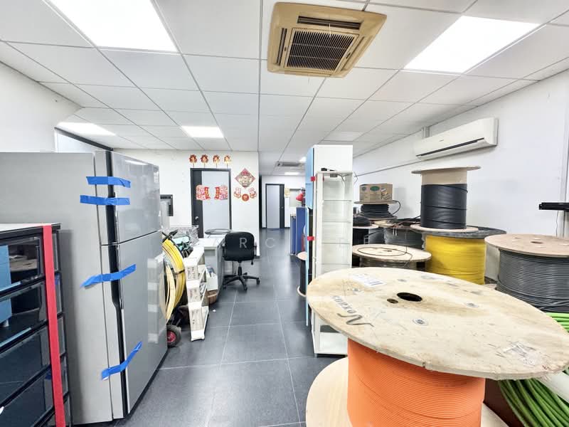 Ground Floor | Dual Key | 8 Pax Dormitory And Potential Shop @ Guillemard Road, Guillemard Road, 1,140 sqft, Dormitory For Sale, by Marc Lee, 500181292 - Interior - CommercialGuru.com.sg