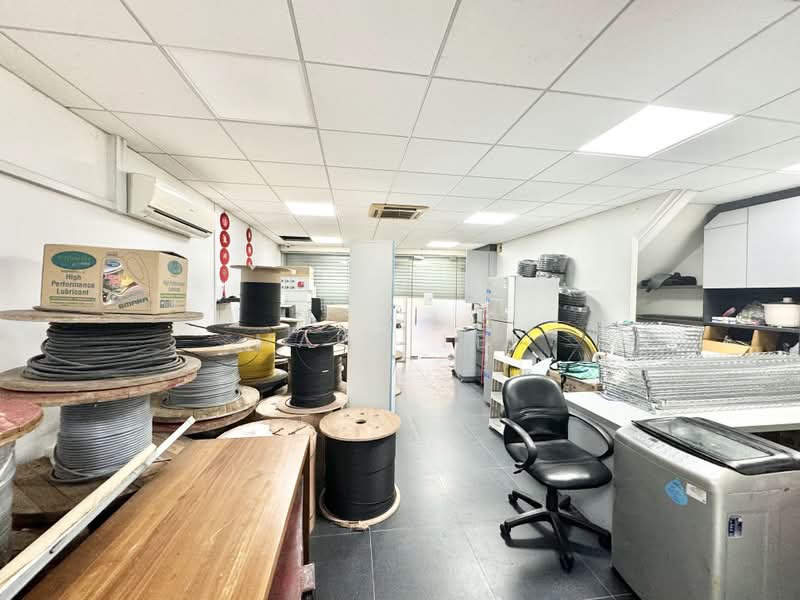 Ground Floor | Dual Key | 8 Pax Dormitory And Potential Shop @ Guillemard Road, Guillemard Road, 1,140 sqft, Dormitory For Sale, by Marc Lee, 500181292 - Interior - CommercialGuru.com.sg