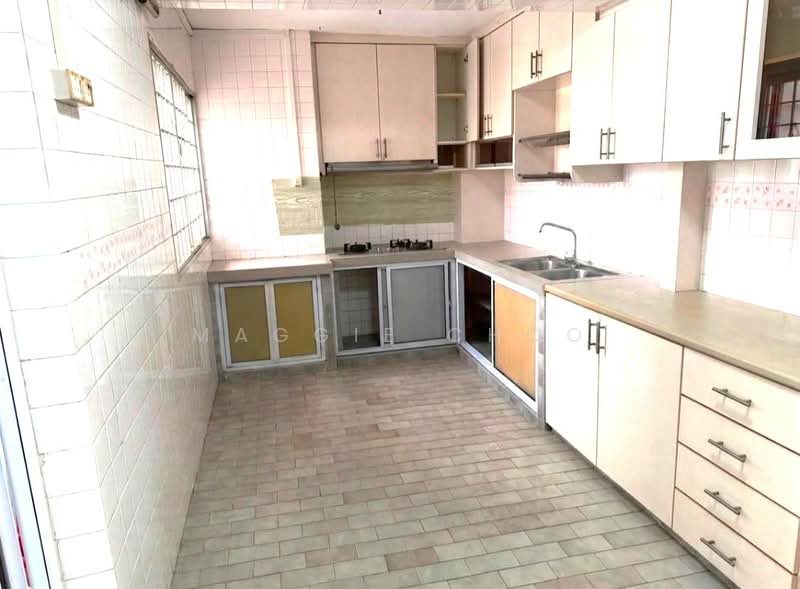 219A Jurong East Street 21, 219A Jurong East Street 21, 3 Bedrooms, 1,270 sqft, HDB Flat For Sale, by Maggie Choo, 500181294 - Kitchen - PropertyGuru.com.sg