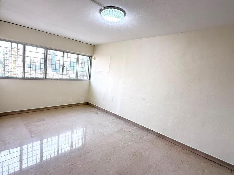 219A Jurong East Street 21, 219A Jurong East Street 21, Boon Lay / Jurong / Tuas, 3 Bedrooms, 1,270 sqft, HDB Flat For Sale, by Maggie Choo, 500181294 - Living Room - PropertyGuru.com.sg