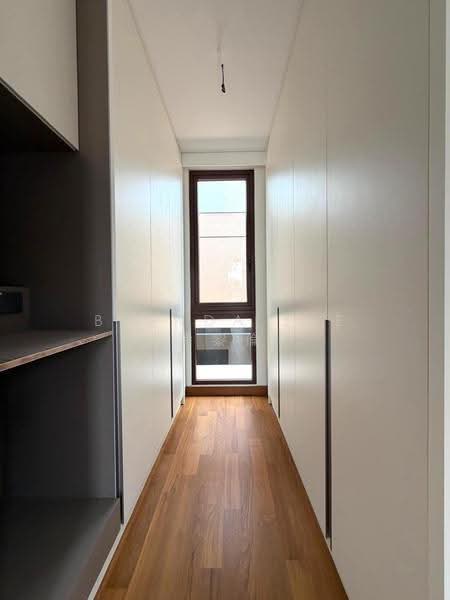 Newly Built Detached ✧ Gallop Park / Farrer Road enclave ✧ Near MRT & Schools, Farrer Road, Gallop Park Road, Jalan Harom Setangkai, Cluny Park, Jalan Kembang Melati, Tanglin / Holland / Bukit Timah, 5 Bedrooms, 7,250 sqft, Detached House For Sale, by Brenda Zee (徐黎倫), 500181295 - Wardrobe - PropertyGuru.com.sg