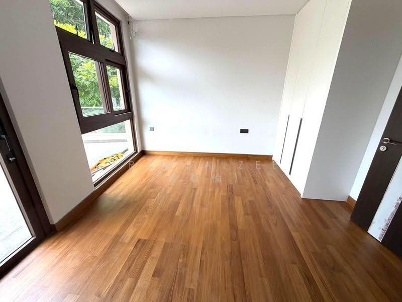 Newly Built Detached ✧ Gallop Park / Farrer Road enclave ✧ Near MRT & Schools, Farrer Road, Gallop Park Road, Jalan Harom Setangkai, Cluny Park, Jalan Kembang Melati, Tanglin / Holland / Bukit Timah, 5 Bedrooms, 7,250 sqft, Detached House For Sale, by Brenda Zee (徐黎倫), 500181295 - Bedroom - PropertyGuru.com.sg