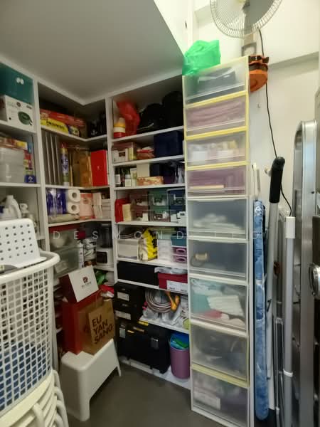 Aspen Loft, 170 Joo Chiat Terrace, 3 Bedrooms, 1,313 sqft, Condominium For Sale, by DESMOND TEO, 500181299 - Storeroom/ Helper's room - PropertyGuru.com.sg