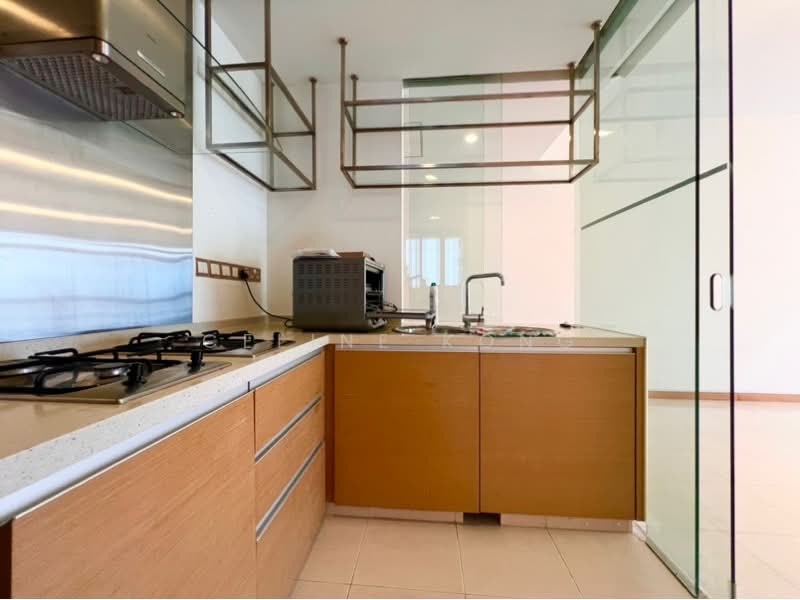 Icon, 10 Gopeng Street, 2 Bedrooms, 904 sqft, Apartment For Rent, by Celine Kong, 500181300 - PropertyGuru.com.sg