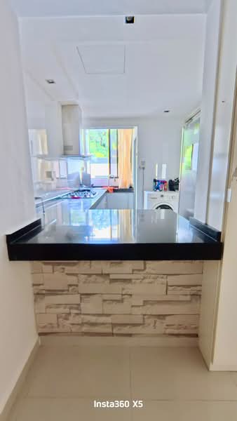 Parkview Apartments, 1 Bukit Batok Street 25, 2 Bedrooms, 936 sqft, Apartment For Rent, by Justin Zaw, 500181318 - Kitchen - PropertyGuru.com.sg