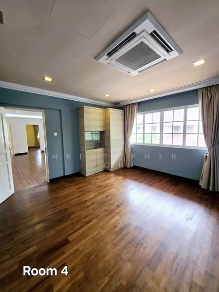 Gallop Villas, Gallop Park Road, 5 Bedrooms, 6,000 sqft, Good Class Bungalow For Sale, by Christopher Goh, 500181320 - Bedroom - PropertyGuru.com.sg