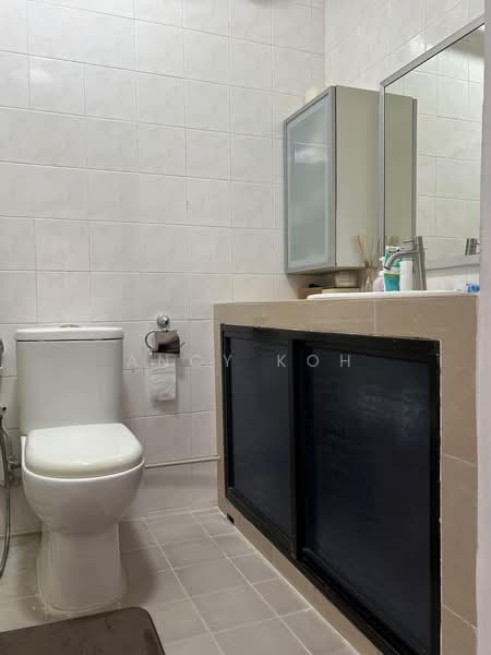 154 Gangsa Road, 154 Gangsa Road, 3 Bedrooms, 1,302 sqft, HDB Flat For Sale, by Ancy Koh, 500181327 - Bathroom - PropertyGuru.com.sg