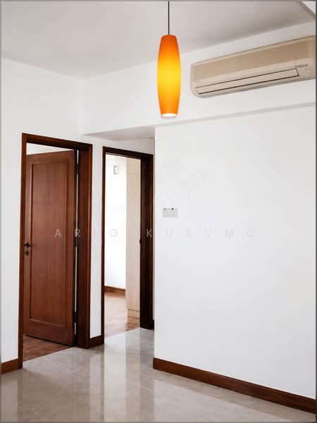 Palm Gardens, 2D Hong San Walk, 3 Bedrooms, 1,206 sqft, Condominium For Sale, by Ario Kusumo, 500181329 - Dining Room - PropertyGuru.com.sg