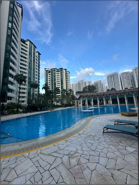 Palm Gardens, 2D Hong San Walk, 3 Bedrooms, 1,206 sqft, Condominium For Sale, by Ario Kusumo, 500181329 - Swimming Pool  - PropertyGuru.com.sg