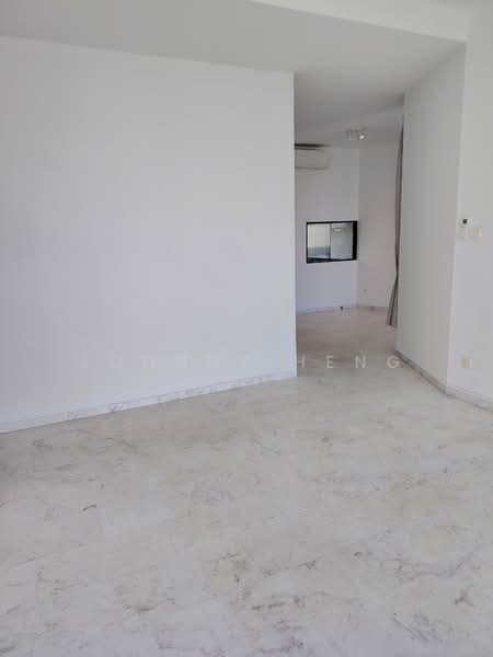 Riviera Residences, 11 Riviera Drive, 3 Bedrooms, 1,281 sqft, Condominium For Sale, by Johnny Heng, 500181341 - Living Room - PropertyGuru.com.sg
