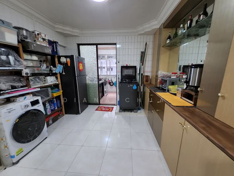 141 Serangoon North Avenue 2, 141 Serangoon North Avenue 2, 3 Bedrooms, 1,216 sqft, HDB Flat For Sale, by Diana Chua, 500181349 - Kitchen - PropertyGuru.com.sg