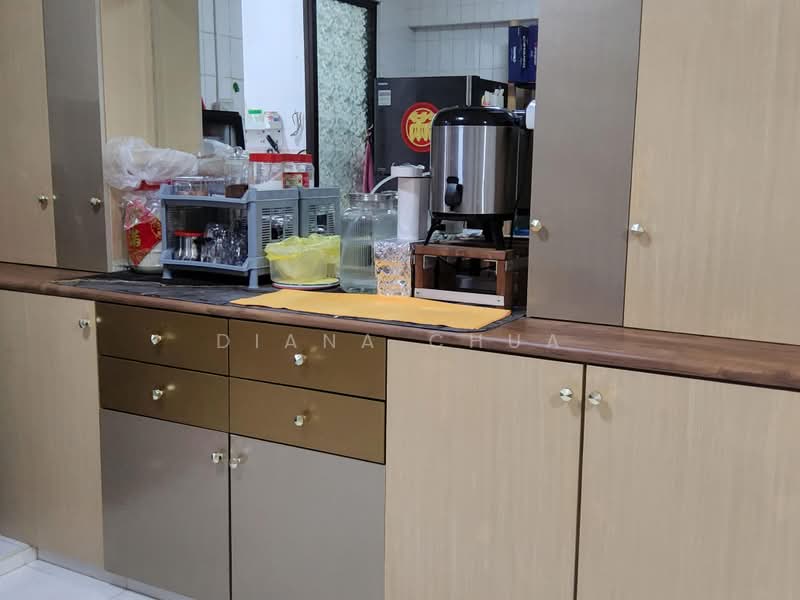 141 Serangoon North Avenue 2, 141 Serangoon North Avenue 2, 3 Bedrooms, 1,216 sqft, HDB Flat For Sale, by Diana Chua, 500181349 - Kitchen - PropertyGuru.com.sg