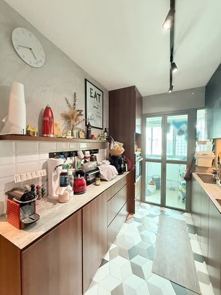676D Punggol Drive, 676D Punggol Drive, 3 Bedrooms, 1,001 sqft, HDB Flat For Sale, by Jose Loh Zhenhao, 500181351 - Kitchen - PropertyGuru.com.sg