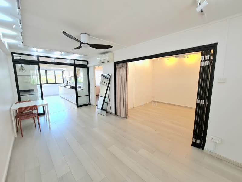 169 Stirling Road, 169 Stirling Road, 2 Bedrooms, 645 sqft, HDB Flat For Sale, by Ivan Lam, 500181353 - Living Room - PropertyGuru.com.sg