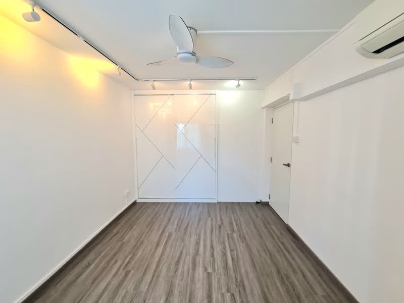 169 Stirling Road, 169 Stirling Road, 2 Bedrooms, 645 sqft, HDB Flat For Sale, by Ivan Lam, 500181353 - Master Bedroom - PropertyGuru.com.sg