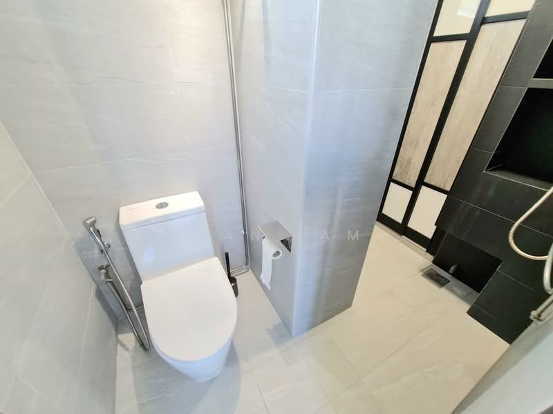 169 Stirling Road, 169 Stirling Road, 2 Bedrooms, 645 sqft, HDB Flat For Sale, by Ivan Lam, 500181353 - Bathroom - PropertyGuru.com.sg