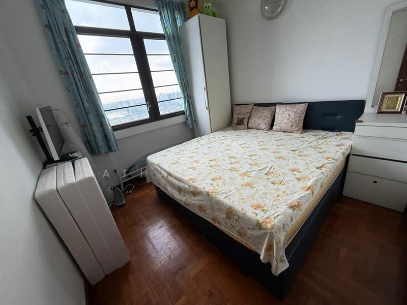 Parc Oasis, 35 Jurong East Avenue 1, 3 Bedrooms, 1,227 sqft, Condominium For Sale, by Nathaniel Goh, 500181364 - Bedroom - PropertyGuru.com.sg