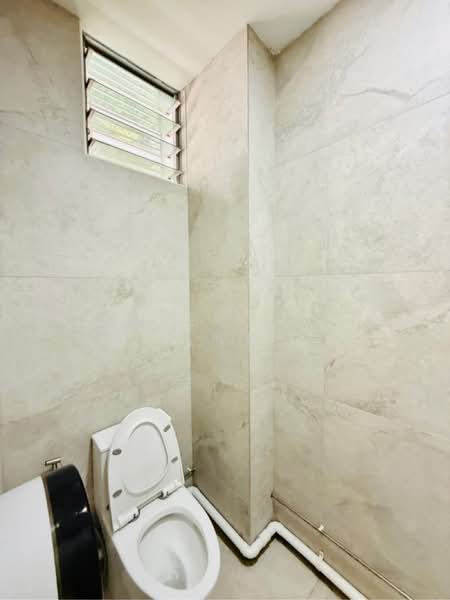 Wcega Tower, 21 Bukit Batok Crescent, 130 sqft, Light Industrial (B1) For Rent, by Laven Loo 吕欣颐, 500181374 - CommercialGuru.com.sg