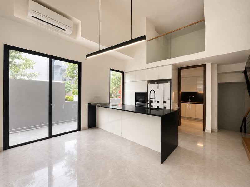 Belgravia Ace, 379 Belgravia Drive, 5 Bedrooms, 4,058 sqft, Cluster House For Rent, by Victoria Chan, 500181380 - Kitchen - PropertyGuru.com.sg