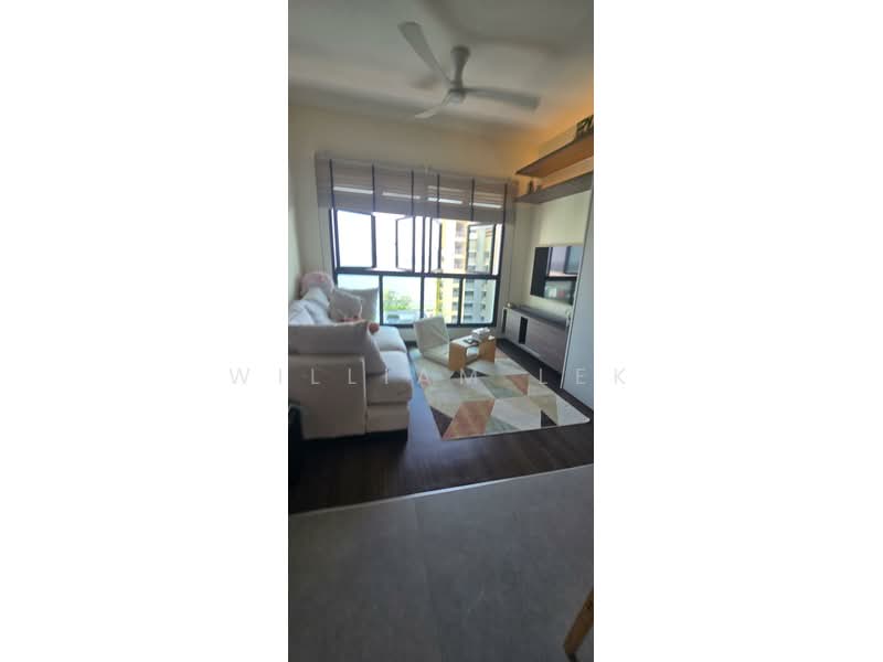 419A Northshore Drive, 419A Northshore Drive, 2 Bedrooms, 1,012 sqft, HDB Flat For Sale, by William Lek Propnex, 500181389 - Living Room - PropertyGuru.com.sg