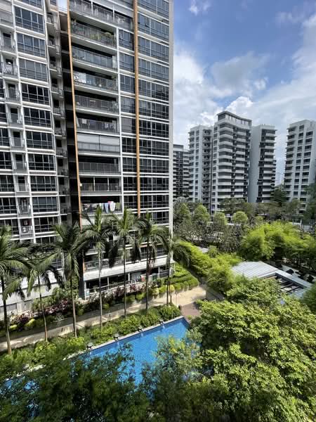 Coco Palms, 21 Pasir Ris Grove, 3 Bedrooms, 904 sqft, Condominium For Sale, by Ashlyn Aw 胡欣慧, 500181399 - Exterior - PropertyGuru.com.sg