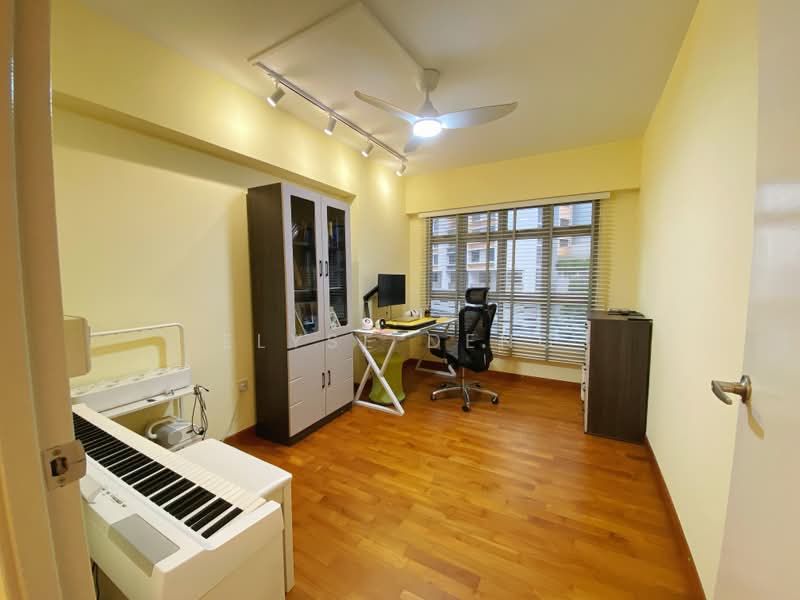 327C Anchorvale Road, 327C Anchorvale Road, 3 Bedrooms, 990 sqft, HDB Flat For Sale, by Elyse Deng, 500181404 - Bedroom 1 - PropertyGuru.com.sg
