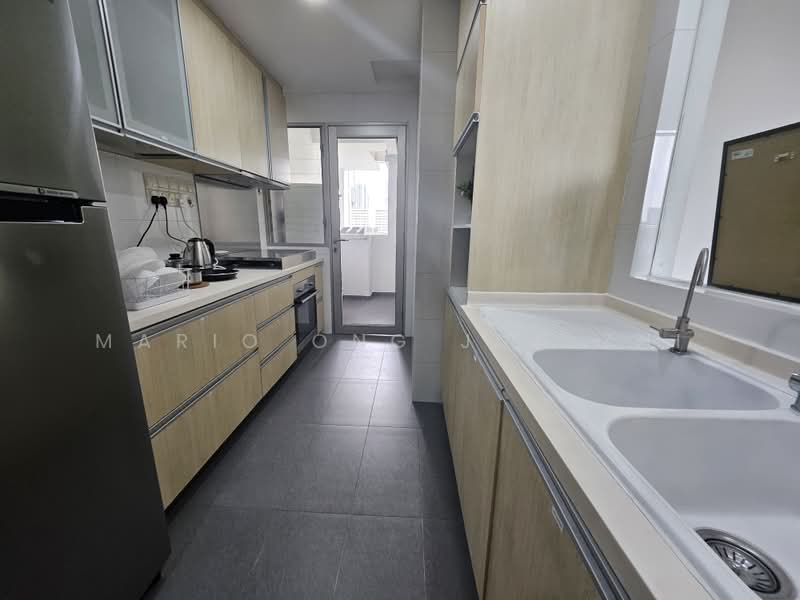 The Parc Condominium, 3 West Coast Walk, Room Rental, 120 sqft, Condominium For Rent, by Mario Ong Jun Zhi, 500181407 - Kitchen - PropertyGuru.com.sg