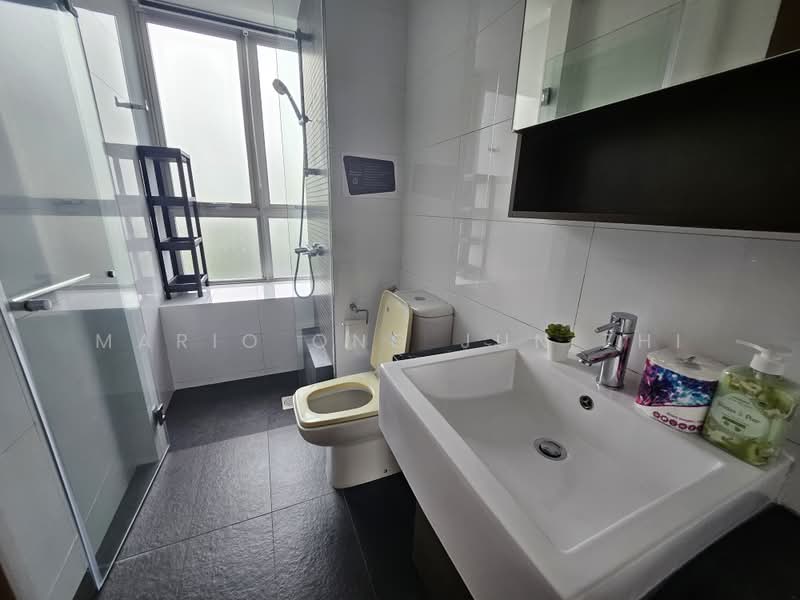 The Parc Condominium, 3 West Coast Walk, Room Rental, 120 sqft, Condominium For Rent, by Mario Ong Jun Zhi, 500181407 - Bathroom - PropertyGuru.com.sg