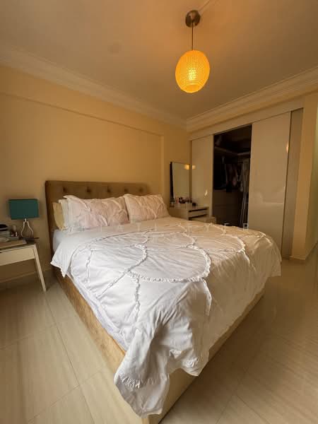410 Pandan Gardens, 410 Pandan Gardens, 2 Bedrooms, 775 sqft, HDB Flat For Rent, by Ariati Tyeb Papar, 500181413 - Bedroom - PropertyGuru.com.sg