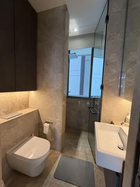 Leedon Residence, 20 Leedon Heights, 2 Bedrooms, 1,044 sqft, Condominium For Rent, by Nick Tan, 500181414 - Bathroom - PropertyGuru.com.sg