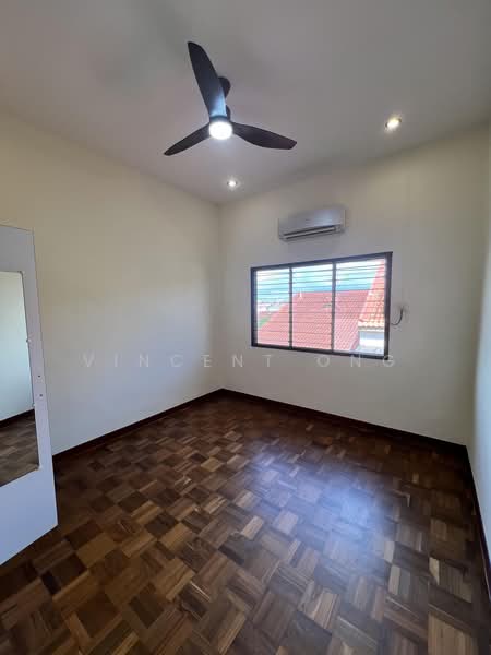 Bedokville, Jalan Limau Nipis, 4 Bedrooms, 2,300 sqft, Semi-Detached House For Rent, by Vincent Ong, 500181415 - Bedroom 2 level 2 - PropertyGuru.com.sg