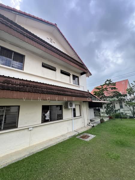 Bedokville, Jalan Limau Nipis, 4 Bedrooms, 2,300 sqft, Semi-Detached House For Rent, by Vincent Ong, 500181415 - Exterior - PropertyGuru.com.sg