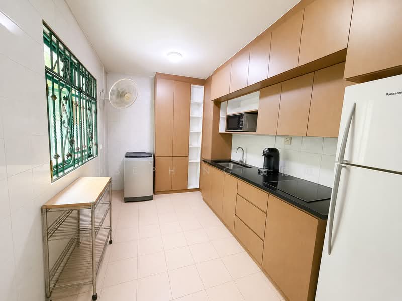 352B Canberra Road, 352B Canberra Road, 3 Bedrooms, 1,001 sqft, HDB Flat For Sale, by Joseph Ng 黄德顺, 500181422 - Kitchen - PropertyGuru.com.sg