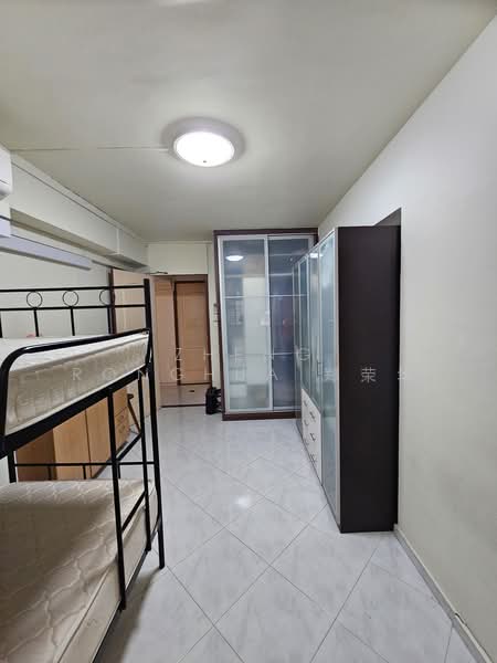 847 Jurong West Street 81, 847 Jurong West Street 81, Room Rental, 120 sqft, HDB Flat For Rent, by Zheng Ronghua 郑荣华, 500181428 - Bedroom - PropertyGuru.com.sg