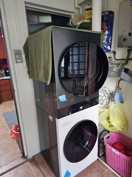 847 Jurong West Street 81, 847 Jurong West Street 81, Room Rental, 120 sqft, HDB Flat For Rent, by Zheng Ronghua 郑荣华, 500181428 - Interior - PropertyGuru.com.sg