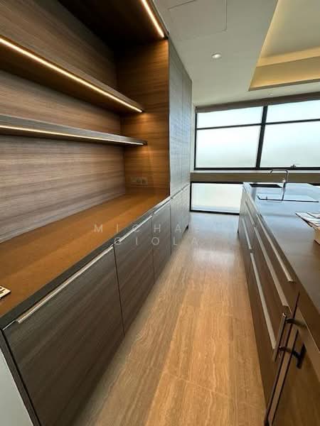 Hana, 8 Tomlinson Road, 4 Bedrooms, 3,531 sqft, Apartment For Rent, by Michael Ciola, 500181432 - Kitchen - PropertyGuru.com.sg