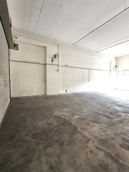 Jurong Food Hub, 15 Jalan Tepong, 2,594 sqft, Factory / Workshop (B2) For Rent, by KENNETH SIM, 500181433 - Interior - CommercialGuru.com.sg