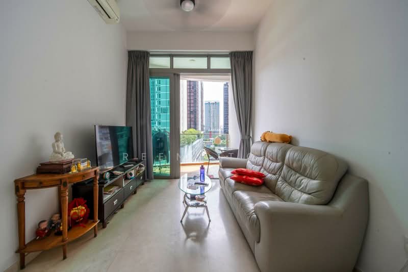 Kingsford Hillview Peak, 105 Hillview Rise, 2 Bedrooms, 603 sqft, Condominium For Sale, by Reene Tok, 500181444 - Living Room - PropertyGuru.com.sg
