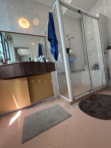 Onan Court, 291A Onan Road, 3 Bedrooms, 1,779 sqft, Walk-up Apartment For Sale, by Martin Silva, 500181446 - Bathroom - PropertyGuru.com.sg
