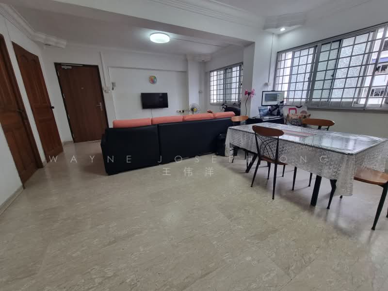 404 Choa Chu Kang Avenue 3, 404 Choa Chu Kang Avenue 3, 3 Bedrooms, 1,119 sqft, HDB Flat For Rent, by Wayne Joseph Ong 王伟洋, 500181453 - Living Room - PropertyGuru.com.sg