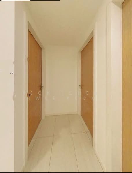 Sant Ritz, 1 Pheng Geck Avenue, 2 Bedrooms, 689 sqft, Condominium For Sale, by Peck (Cheng Hwee Peck), 500181468 - Corridor - PropertyGuru.com.sg