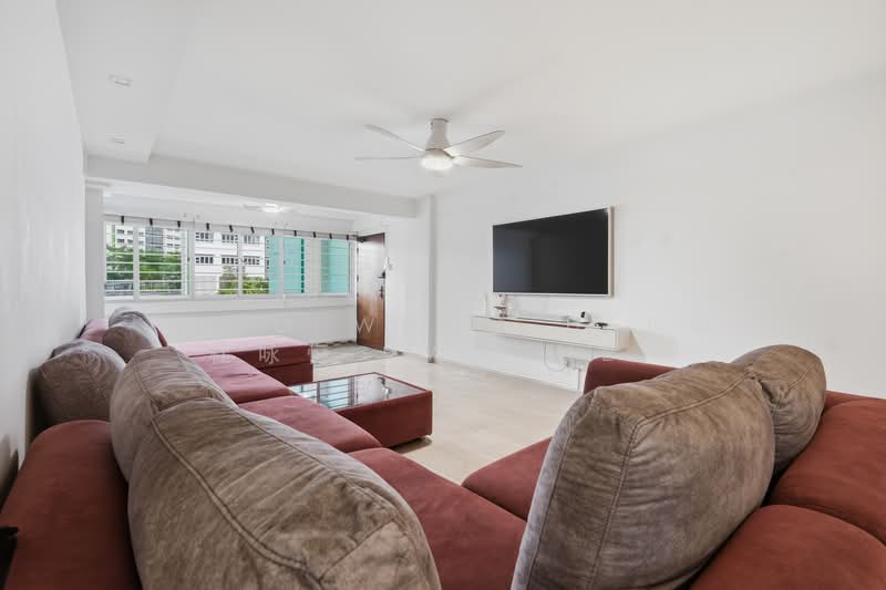 178 Woodlands Street 13, 178 Woodlands Street 13, 3 Bedrooms, 1,302 sqft, HDB Flat For Sale, by Thoo Weng Heng 杜咏恒 (Wayne), 500181471 - Living Room - PropertyGuru.com.sg