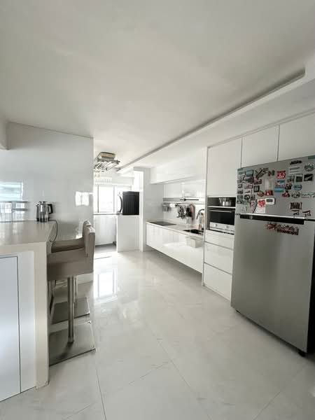 156 Tampines Street 12, 156 Tampines Street 12, 3 Bedrooms, 1,614 sqft, HDB Flat For Sale, by Sarah Lim, 500181476 - Kitchen - PropertyGuru.com.sg