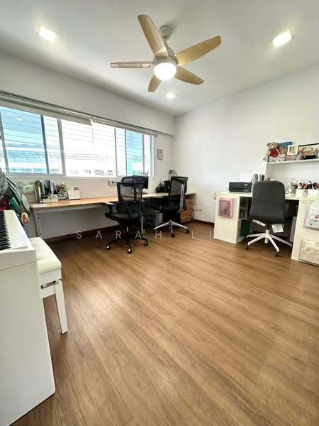 156 Tampines Street 12, 156 Tampines Street 12, 3 Bedrooms, 1,614 sqft, HDB Flat For Sale, by Sarah Lim, 500181476 - Study - PropertyGuru.com.sg